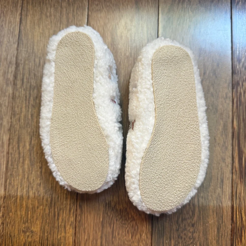 Zara Kids Christmas White and Pink Shoes Size 5.5 Toddler